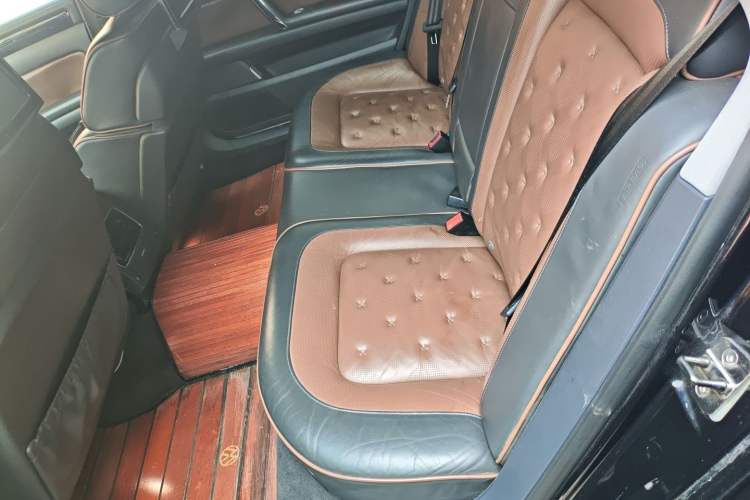 Used Volkswagen Phaeton 2015 3.0L Exclusive Edition Left Rear Seat
