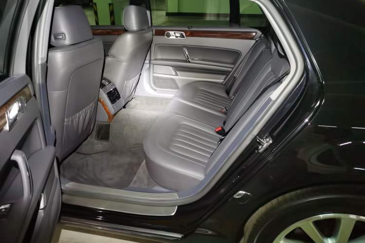 Used Volkswagen Phaeton 2015 3.0L Smart Edition Left Rear Seat
