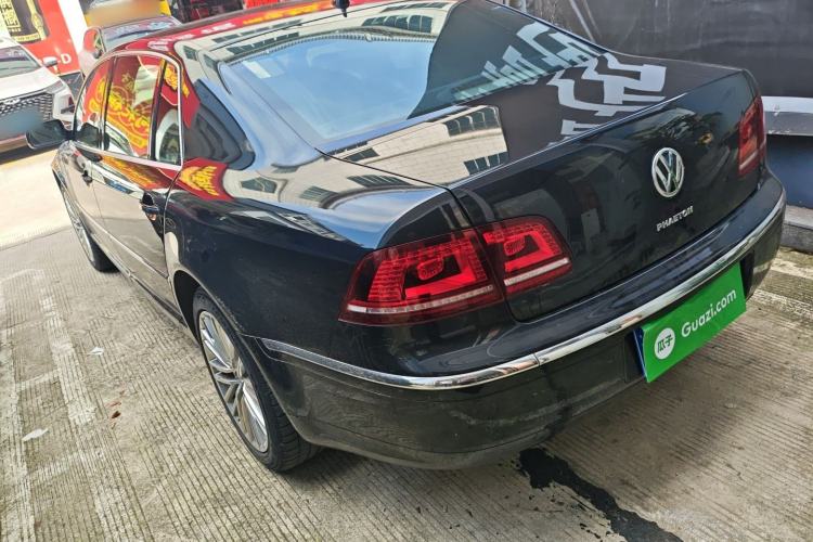 Used Volkswagen Phaeton 2015 3.0L Exclusive Edition Rear Left 45 Deg