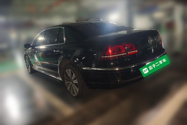 Used Volkswagen Phaeton 2015 3.0L Smart Edition Rear Left 45 Deg