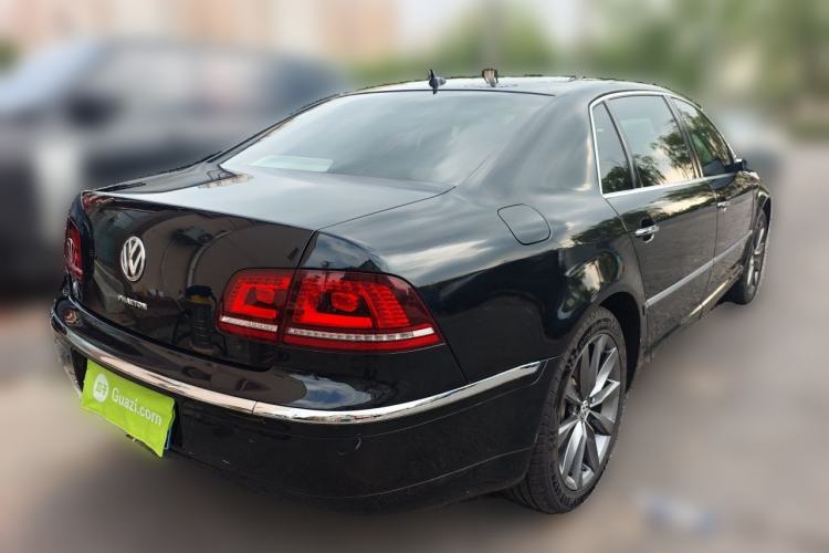 Used Volkswagen Phaeton 2015 3.0L Exclusive Edition Rear Right 45 Deg