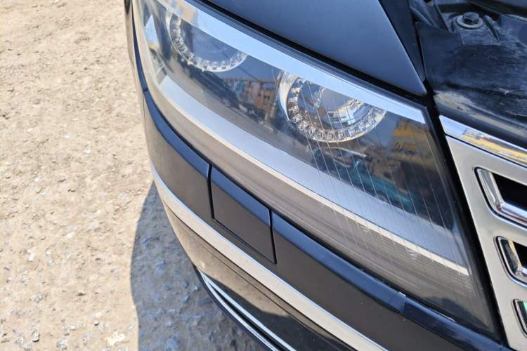 Used Volkswagen Phaeton 2015 3.0L Exclusive Edition Right Front Headlight