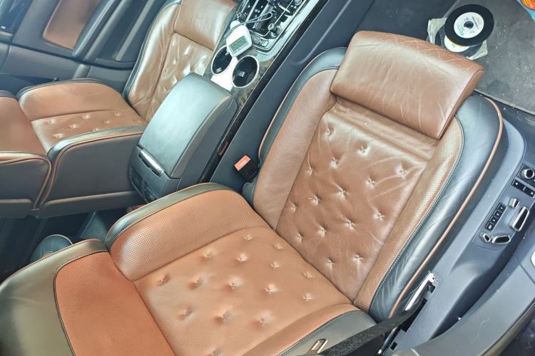 Used Volkswagen Phaeton 2015 3.0L Exclusive Edition Right Front Seat