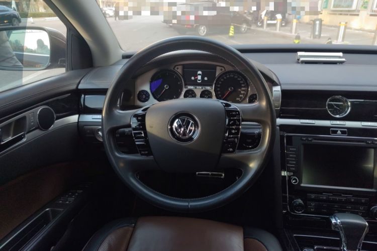 Used Volkswagen Phaeton 2015 3.0L Exclusive Edition Steering Wheel