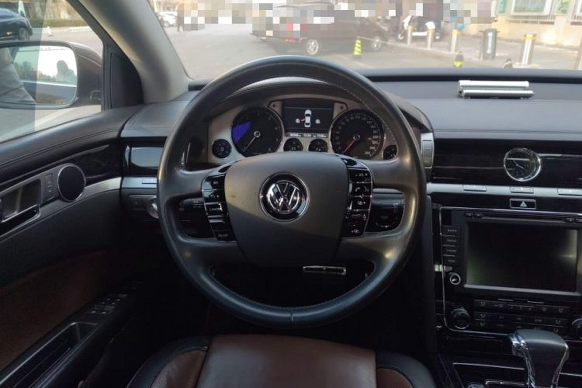 Used Volkswagen Phaeton 2015 3.0L Exclusive Edition Steering Wheel