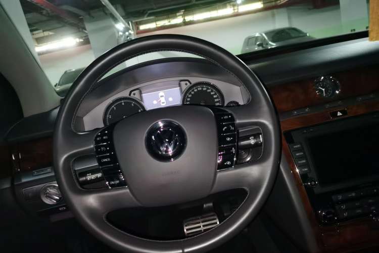 Used Volkswagen Phaeton 2015 3.0L Smart Edition Steering Wheel