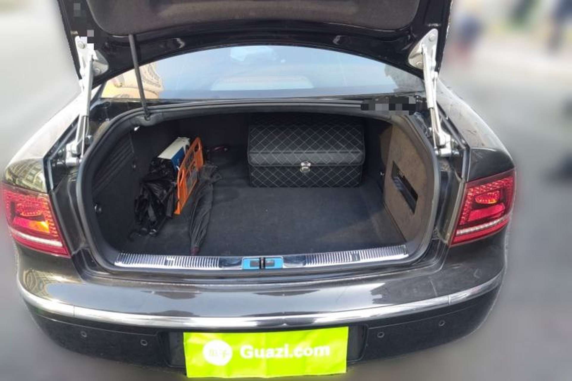 Used Volkswagen Phaeton 2015 3.0L Exclusive Edition Trunk
