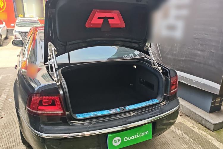 Used Volkswagen Phaeton 2015 3.0L Exclusive Edition Trunk