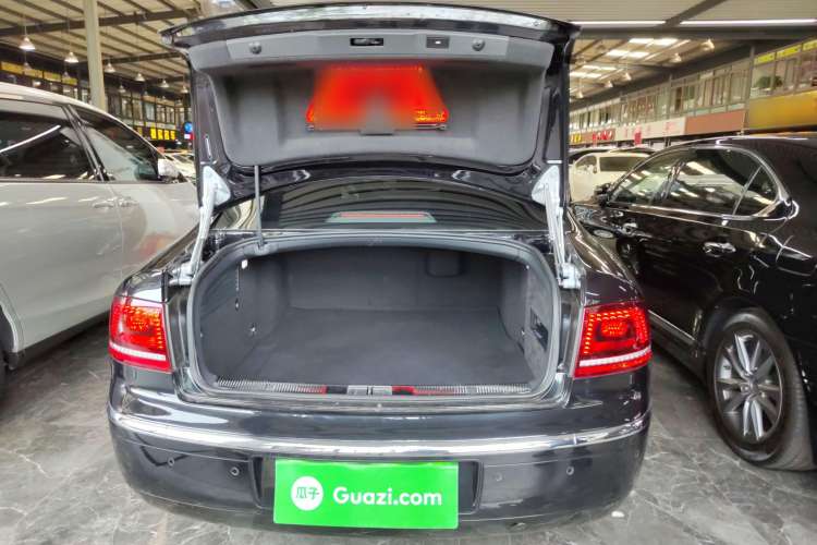 Used Volkswagen Phaeton 2015 3.0L Exclusive Edition Trunk