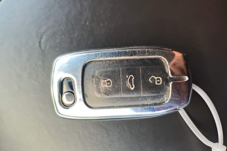 Used Volkswagen Phaeton 2015 3.0L Exclusive Edition Vehicle Key