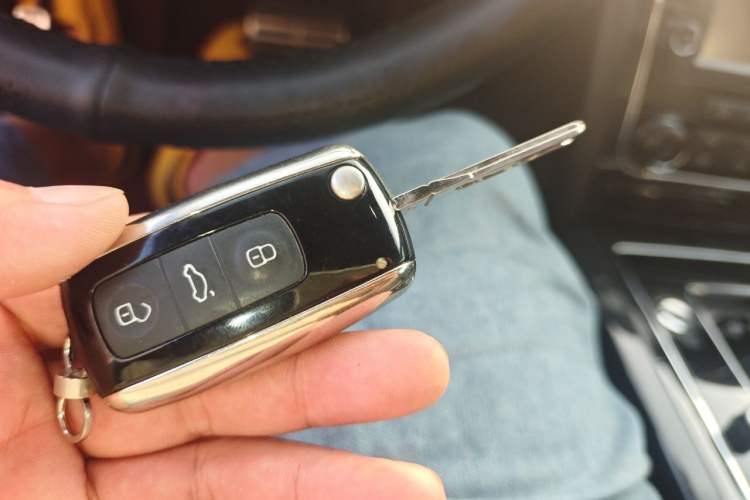 Used Volkswagen Phaeton 2015 3.0L Exclusive Edition Vehicle Key