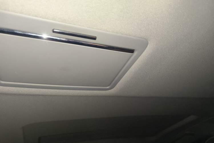 Used Volkswagen Phaeton 2015 3.0L Exclusive Edition Headliner