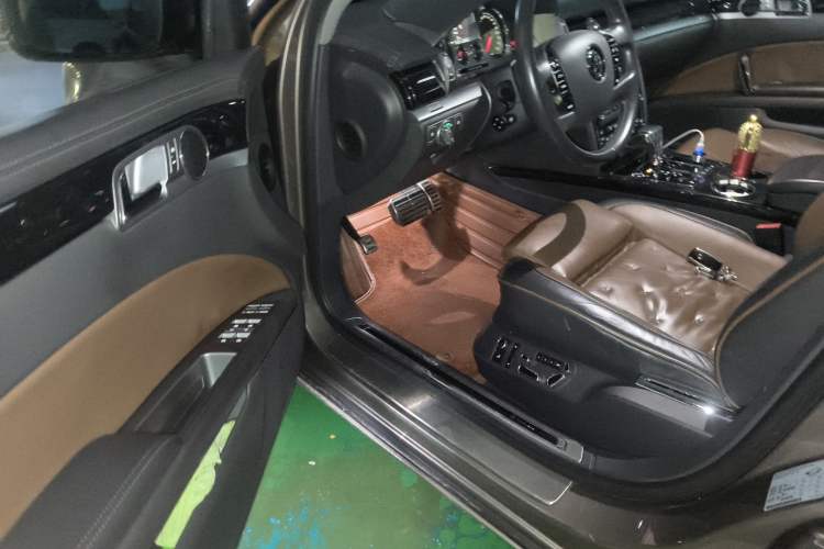 Used Volkswagen Phaeton 2015 3.0L Exclusive Edition Interior 3