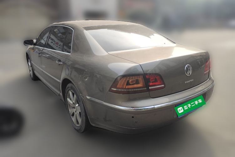 Used Volkswagen Phaeton 2015 3.0L Smart Edition Rear Left 45 Deg