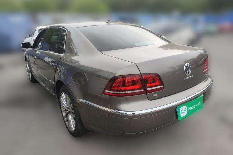 Used Volkswagen Phaeton 2015 3.0L Exclusive Edition Rear Left 45 Deg