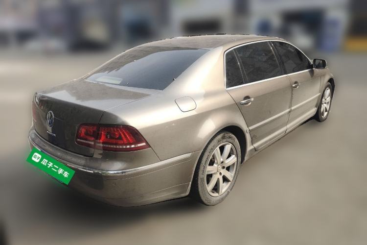 Used Volkswagen Phaeton 2015 3.0L Smart Edition Rear Right 45 Deg