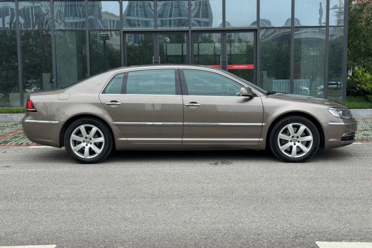 Used Volkswagen Phaeton 2015 3.0L Smart Edition Exterior 3