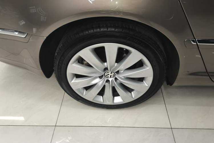 Used Volkswagen Phaeton 2015 3.0L Exclusive Edition Exterior 5