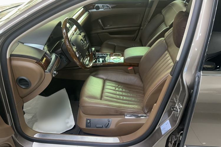 Used Volkswagen Phaeton 2015 3.0L Smart Edition Left Front Seat