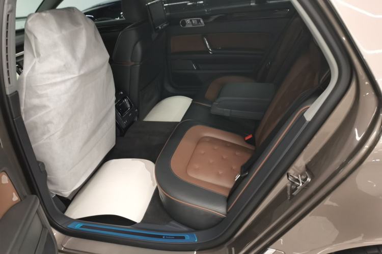 Used Volkswagen Phaeton 2015 3.0L Exclusive Edition Left Rear Seat