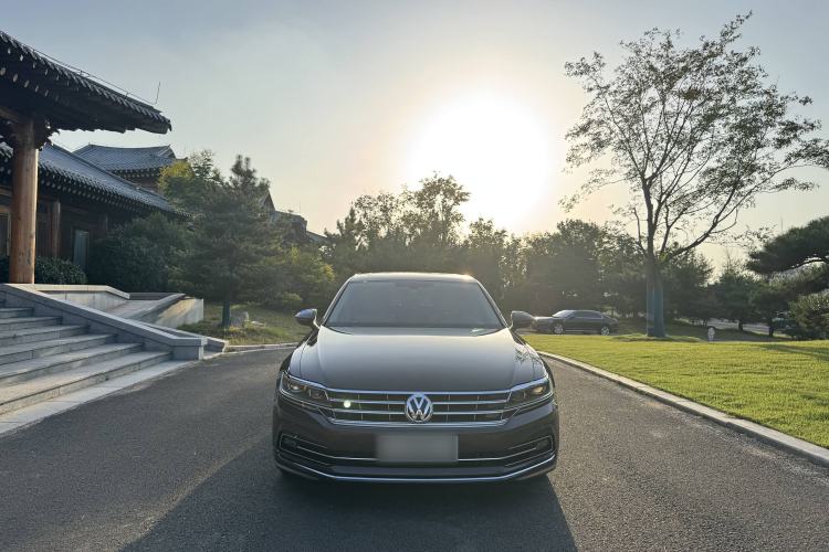 Used Volkswagen Phideon 2016 380TSI Two-Wheel-Drive Supreme Edition Exterior 1