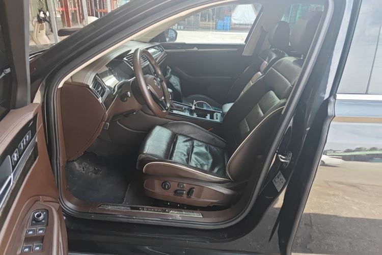 Used Volkswagen Phideon 2016 380TSI Two-Wheel-Drive Supreme Edition Driver Seat