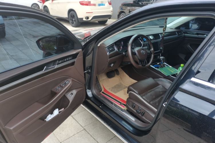Used Volkswagen Phideon 2016 380TSI Two-Wheel-Drive Supreme Edition Driver Seat