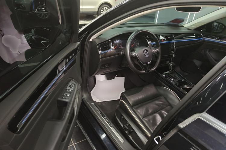 Used Volkswagen Phideon 2016 380TSI Two-Wheel-Drive Supreme Edition Driver Seat