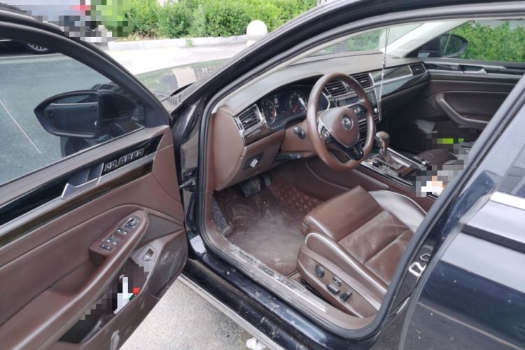 Used Volkswagen Phideon 2016 380TSI Two-Wheel-Drive Supreme Edition Driver Seat