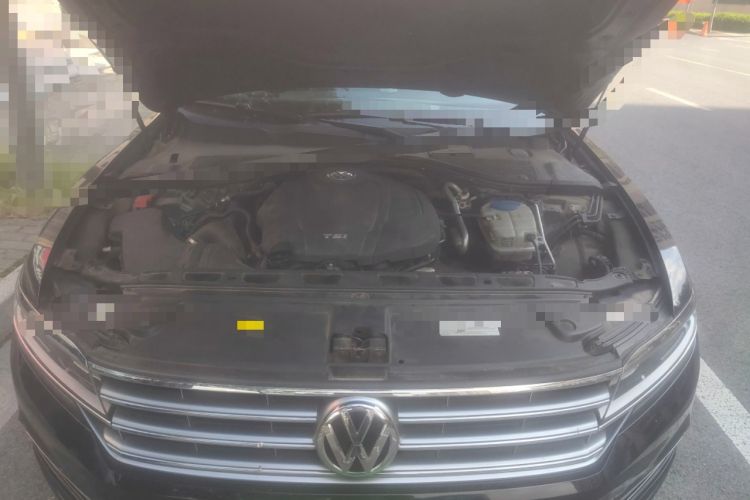 Used Volkswagen Phideon 2016 380TSI Two-Wheel-Drive Luxury Edition Engine Bay