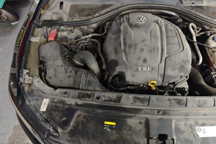 Used Volkswagen Phideon 2016 380TSI Two-Wheel-Drive Luxury Edition Engine Bay Right