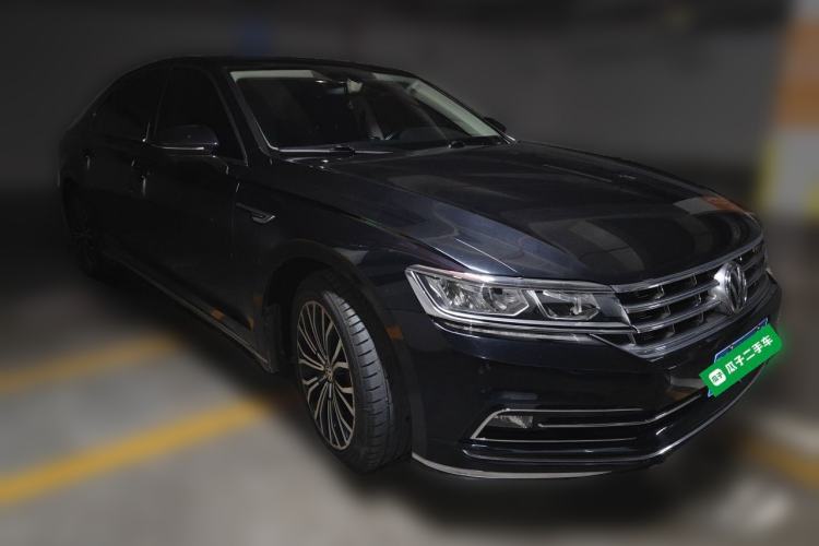 Used Volkswagen Phideon 2016 380TSI Two-Wheel-Drive Luxury Edition Exterior 2