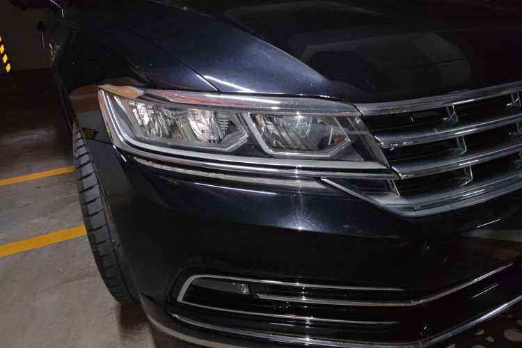 Used Volkswagen Phideon 2016 380TSI Two-Wheel-Drive Luxury Edition Exterior 6