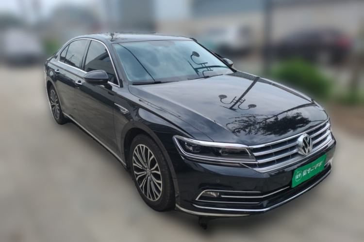 Used Volkswagen Phideon 2016 380TSI Two-Wheel-Drive Supreme Edition Front Right 45 Deg