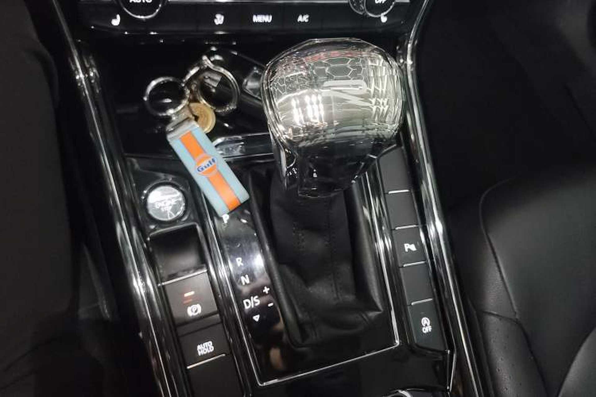 Used Volkswagen Phideon 2016 380TSI Two-Wheel-Drive Luxury Edition Gear Lever