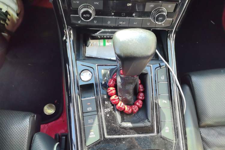 Used Volkswagen Phideon 2016 380TSI Two-Wheel-Drive Supreme Edition Gear Lever