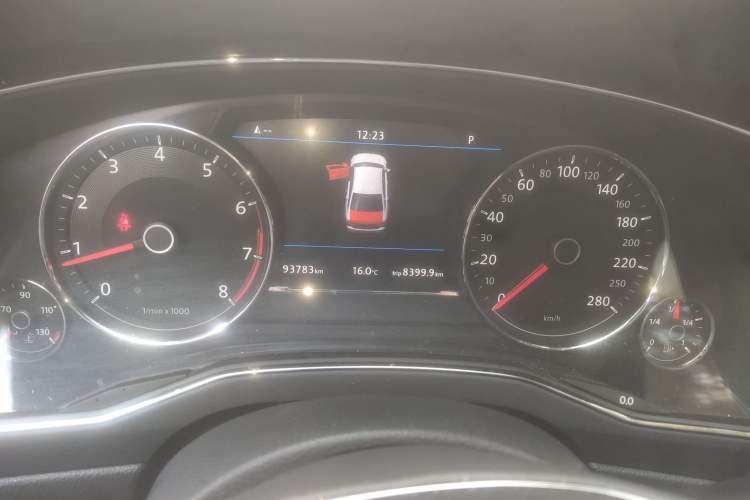 Used Volkswagen Phideon 2016 380TSI Two-Wheel-Drive Luxury Edition Instrument Cluster