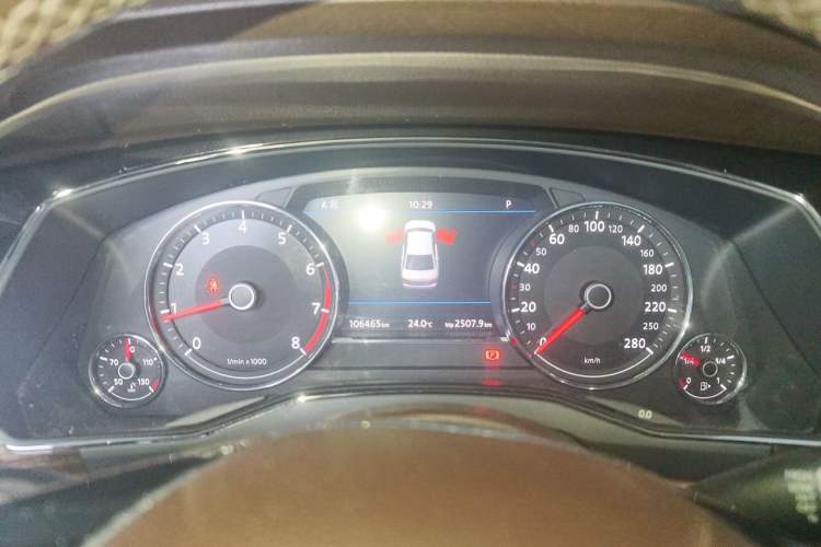 Used Volkswagen Phideon 2016 380TSI Two-Wheel-Drive Luxury Edition Instrument Cluster