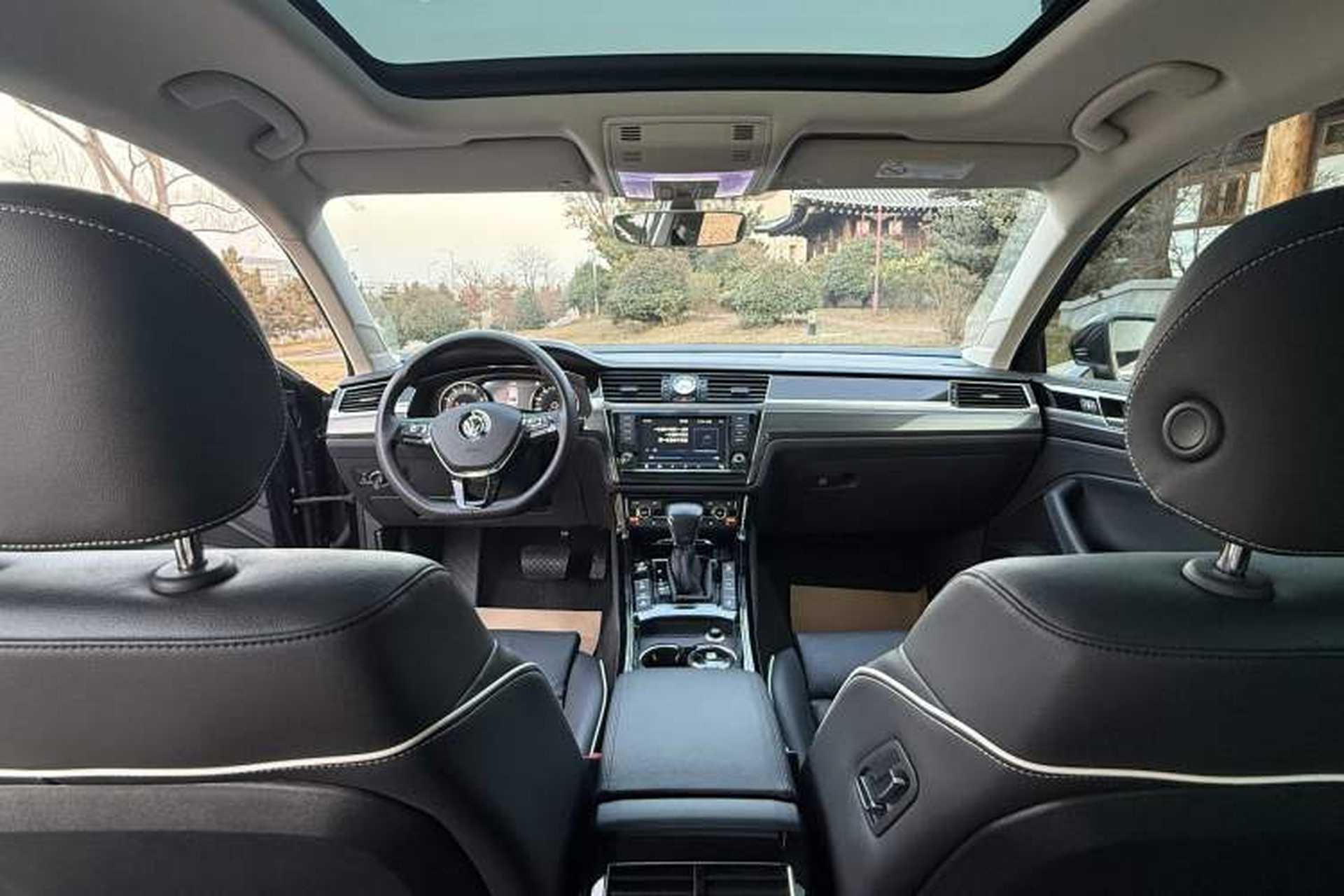 Used Volkswagen Phideon 2016 480 V6 Four-Wheel Drive Supreme Edition Interior 1
