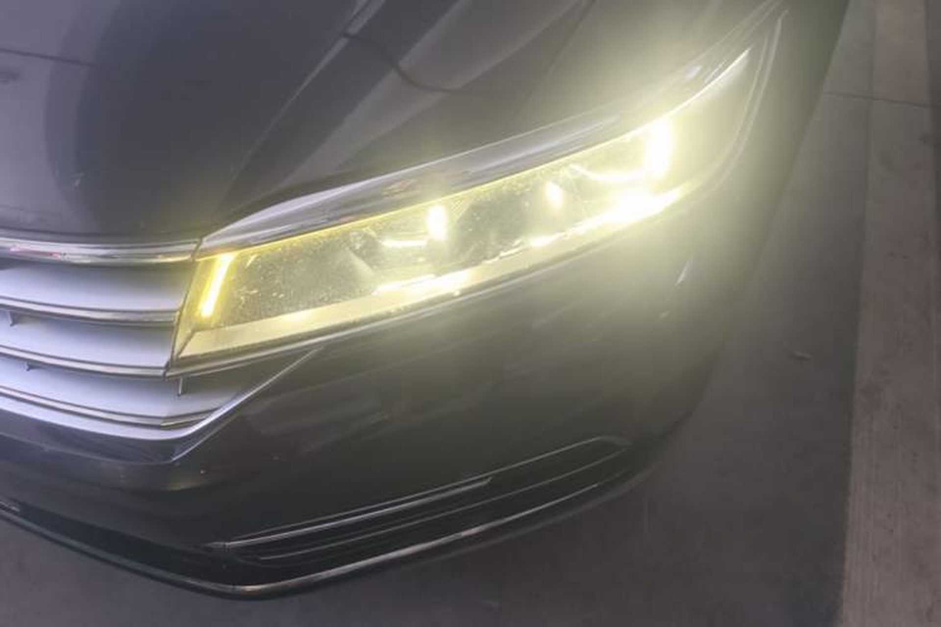 Used Volkswagen Phideon 2016 380TSI Two-Wheel-Drive Executive Version Left Front Headlight