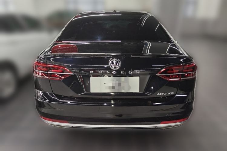 Used Volkswagen Phideon 2016 380TSI Two-Wheel-Drive Supreme Edition Rear