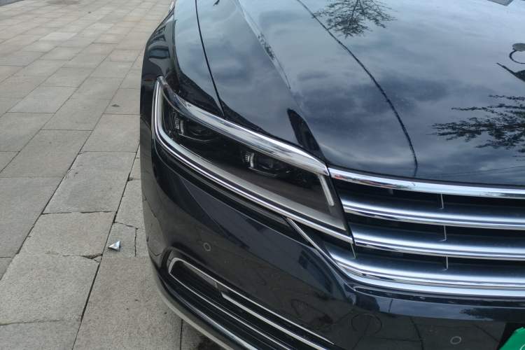 Used Volkswagen Phideon 2016 380TSI Two-Wheel-Drive Supreme Edition Right Front Headlight