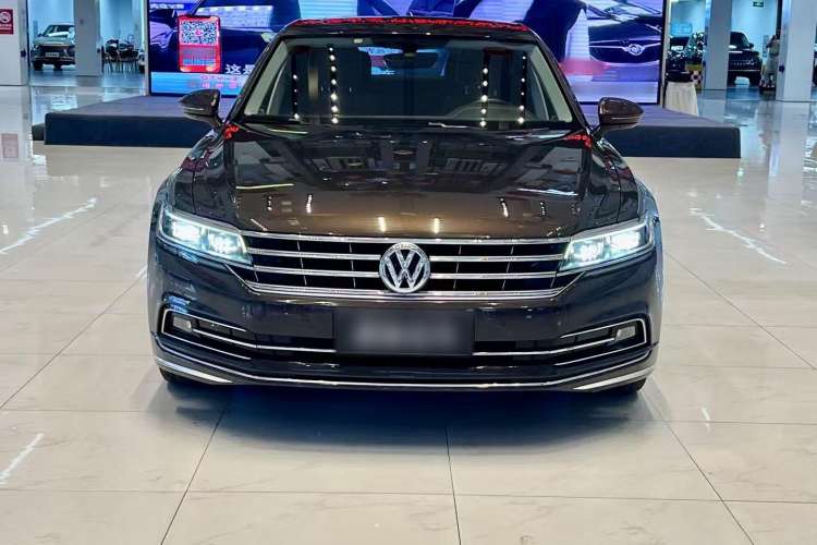 Used Volkswagen Phideon 2016 380TSI Two-Wheel-Drive Executive Version Exterior 1