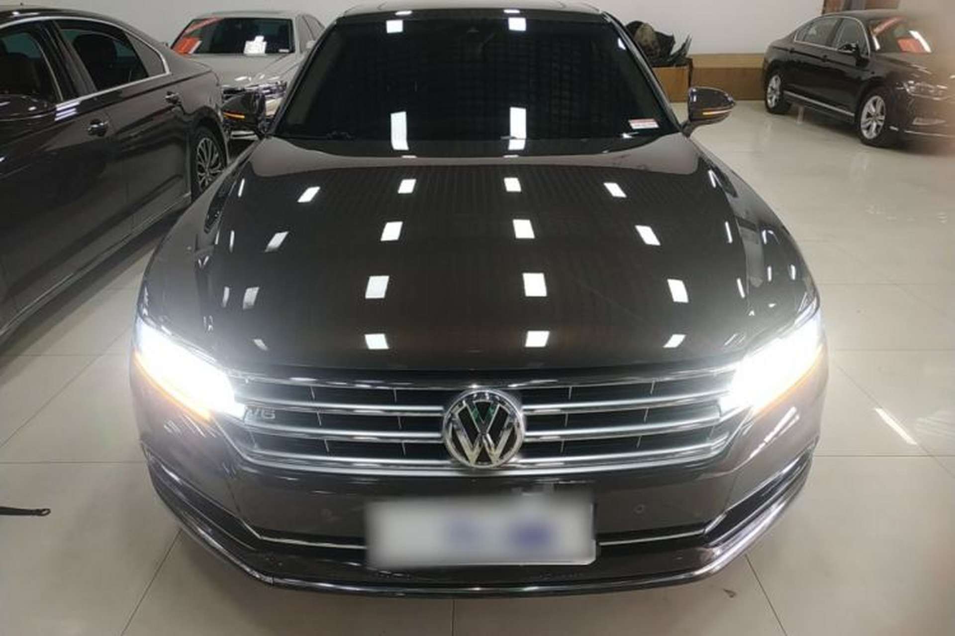 Used Volkswagen Phideon 2016 480 V6 4x4 Executive Flagship Edition Front