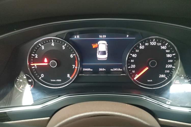 Used Volkswagen Phideon 2016 380TSI Two-Wheel-Drive Supreme Edition Instrument Cluster