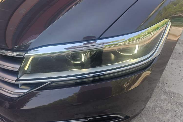 Used Volkswagen Phideon 2016 380TSI Two-Wheel-Drive Supreme Edition Left Front Headlight