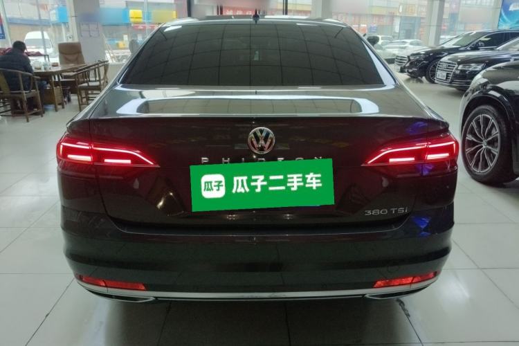 Used Volkswagen Phideon 2016 380TSI Two-Wheel-Drive Supreme Edition Rear