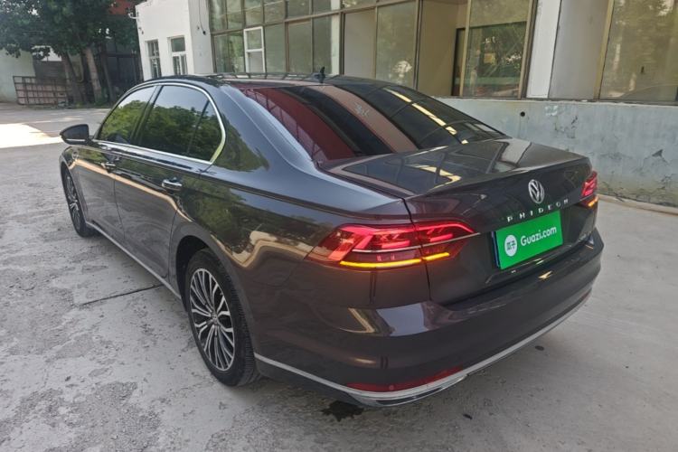 Used Volkswagen Phideon 2016 380TSI Two-Wheel-Drive Supreme Edition Rear Left 45 Deg
