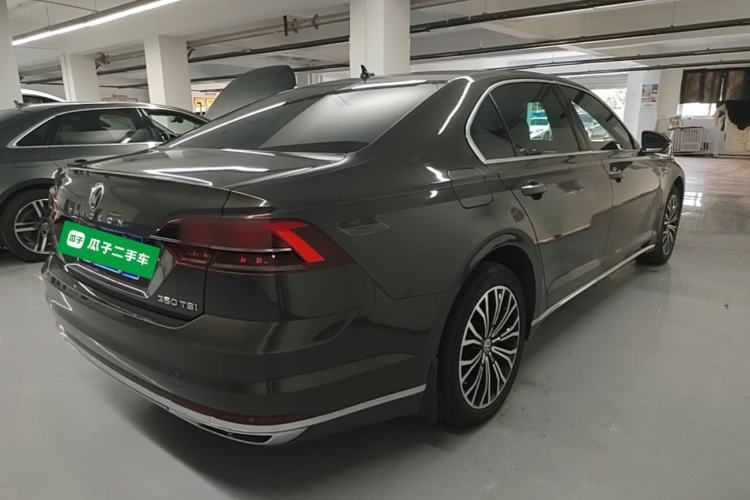Used Volkswagen Phideon 2016 380TSI Two-Wheel-Drive Supreme Edition Rear Right 45 Deg