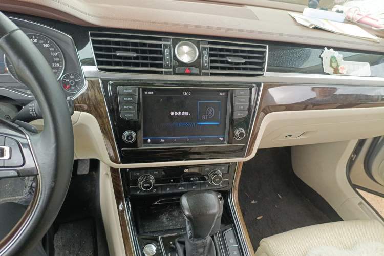 Used Volkswagen Phideon 2016 380TSI Two-Wheel-Drive Executive Version Audio And AC Panel